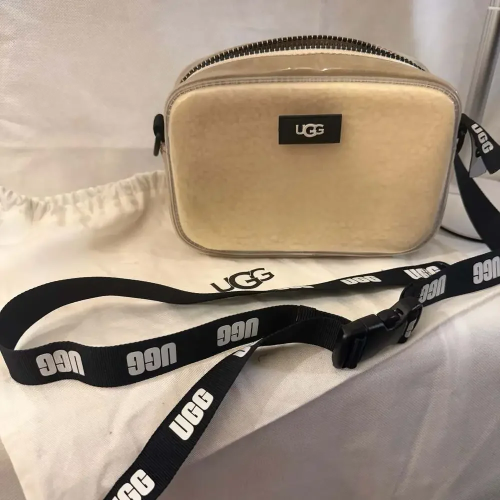 UGG Crossbody/Fanny Pack Versatile